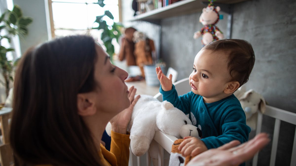 Langage Les Bebes Bilingues Aiment Qu On Leur Parle Bebe Parents Fr Langage Les Bebes Bilingues Aiment Qu On Leur Parle Bebe Parents Fr