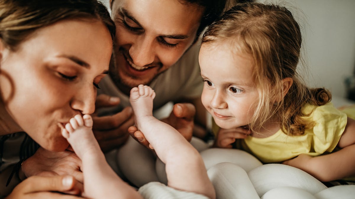 Avec Ces Activites Faciles A Faire Avec Bebe Bonne Humeur Assuree A La Maison Parents Fr Avec Ces Activites Faciles A Faire Avec Bebe Bonne Humeur Assuree A La Maison Parents Fr