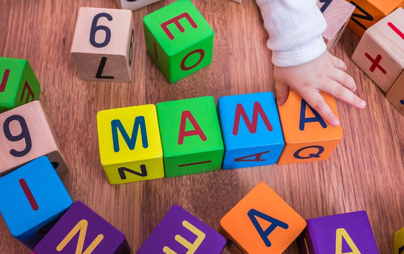 Ce Bebe Dit Maman Avec Une Voix D Outre Tombe Et Ca Fait Bien Rire Ses Parents Parents Fr Ce Bebe Dit Maman Avec Une Voix D Outre Tombe Et Ca Fait Bien Rire Ses Parents Parents Fr