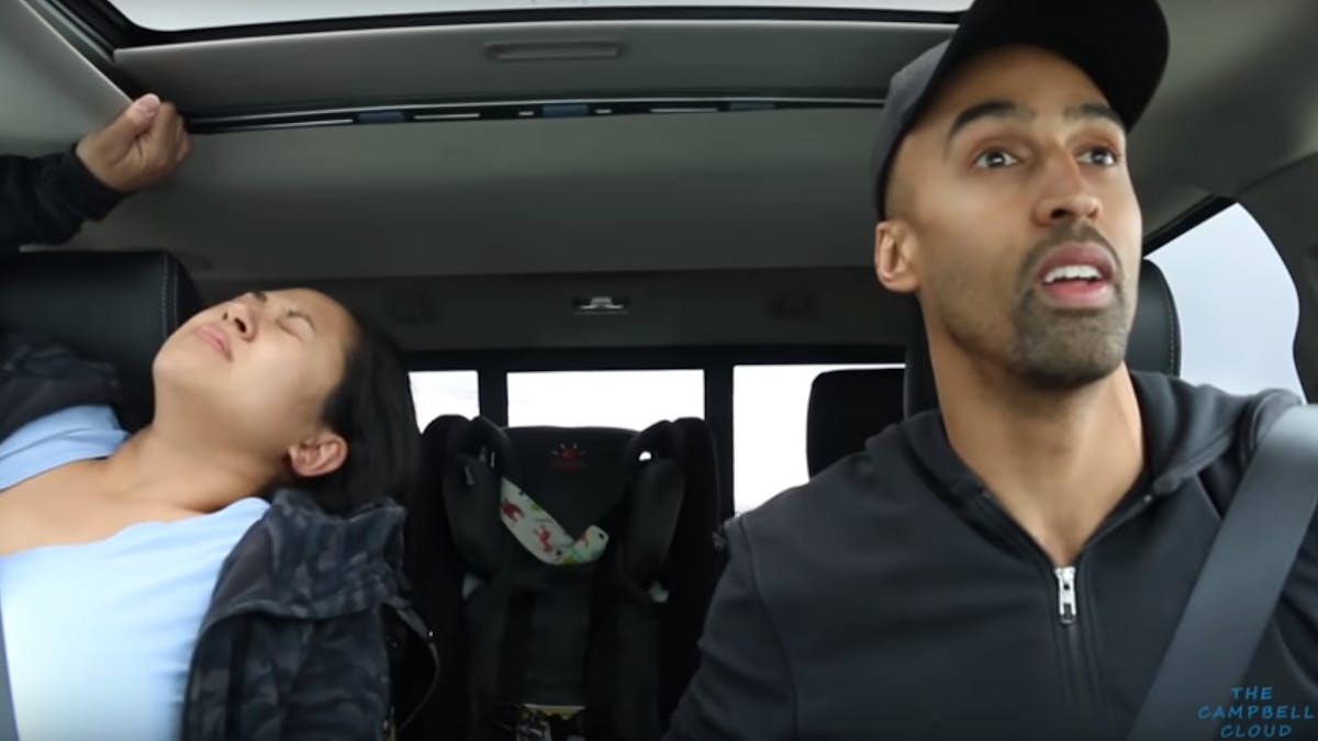 Elle Accouche Dans Sa Voiture La Naissance Du Bebe A Ete Entierement Filmee Parents Fr Elle Accouche Dans Sa Voiture La Naissance Du Bebe A Ete Entierement Filmee Parents Fr