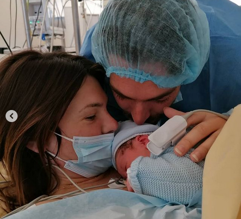 Camille Lacourt Et Alice Detollenaere Parents Decouvrez Le Prenom De Leur Petit Garcon Parents Fr