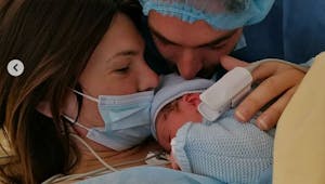 Camille Lacourt et Alice Detollenaere parents après un accouchement difficile : découvrez le joli prénom de bébé