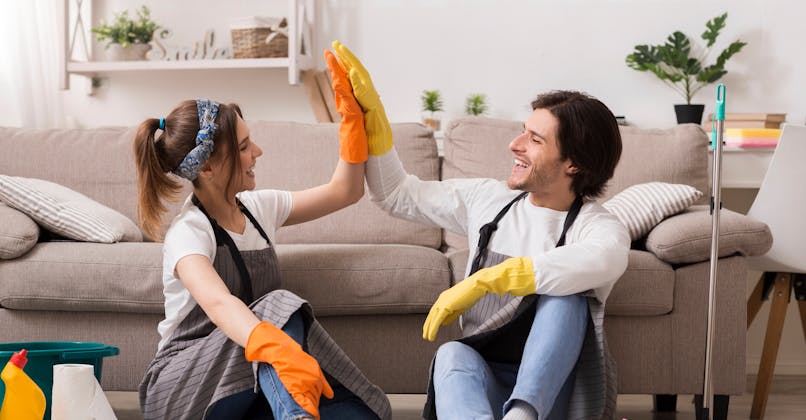 Menage Beaute Soin Du Linge 11 Utilisations Du Vinaigre Blanc A La Maison Parents Fr Menage Beaute Soin Du Linge 11 Utilisations Du Vinaigre Blanc A La Maison Parents Fr