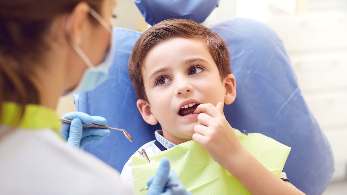 Comprendre L Hypomineralisation Des Molaires Et Des Incisives Mih Chez L Enfant Parents Fr Comprendre L Hypomineralisation Des Molaires Et Des Incisives Mih Chez L Enfant Parents Fr