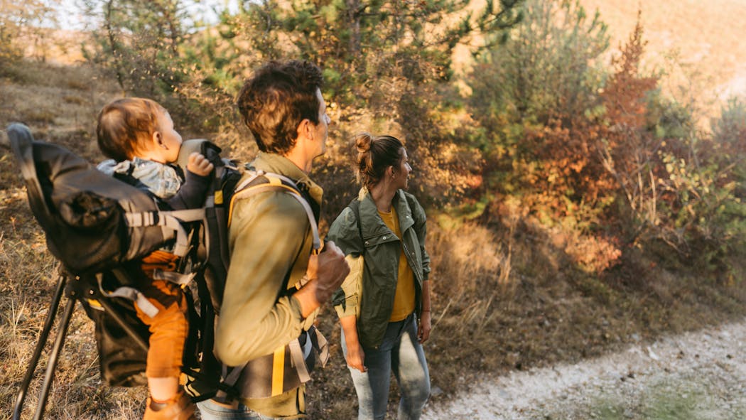 Porte Bebe Et Echarpe De Portage Comment Faire Son Choix Parents Fr Porte Bebe Et Echarpe De Portage Comment Faire Son Choix Parents Fr