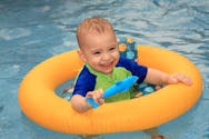 Rappel de produits : des bouées pour bébé Decathlon potentiellement dangereuses