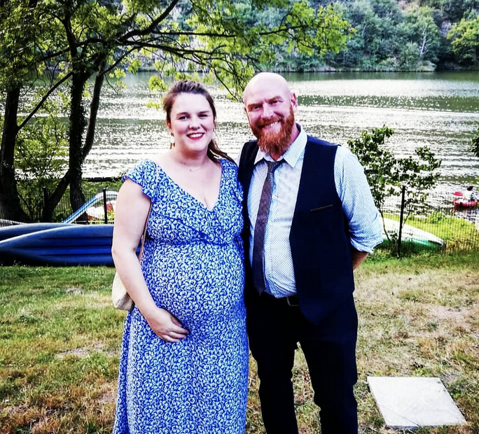 Un Nouveau Ne Mort Dans La Poubelle D Un Train Parents Fr