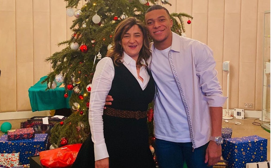 Quelle Origine Sont Les Parents De Mbappe Kylian Mbappé : sa personnalité, la séparation de ses parents… les très  rares confidences de sa mère | PARENTS.fr