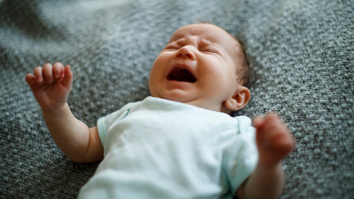 Bebe Pleure Dans Son Sommeil Comment L Apprehender Parents Fr Bebe Pleure Dans Son Sommeil Comment L Apprehender Parents Fr
