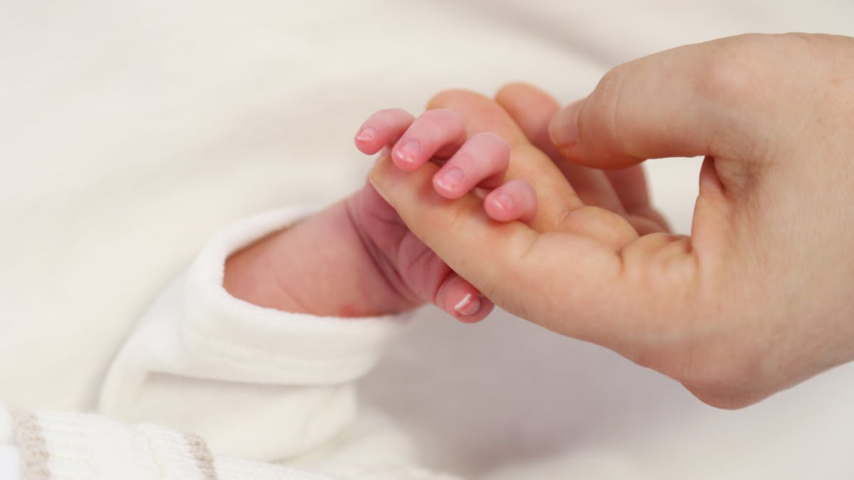 Elle Accouche D Un Bebe De 6 Kg Et 60 Cm Parents Fr Elle Accouche D Un Bebe De 6 Kg Et 60 Cm Parents Fr