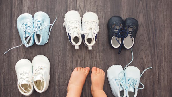 Chaussures pour bébé : quelle taille pour quelle pointure ?