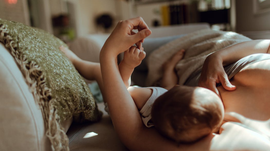 Allaitement Mode D Emploi Conseils Pour Bien Allaiter Son Bebe Parents Fr Allaitement Mode D Emploi Conseils Pour Bien Allaiter Son Bebe Parents Fr
