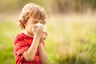 Rhinite allergique chez l'enfant  : causes, symptômes, traitements