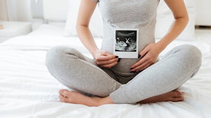 Trois premiers mois de grossesse : les propositions d'une députée pour une meilleure prise en charge