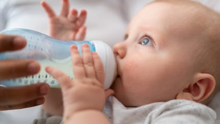 Tout sur les épaississants de lait pour bébé 