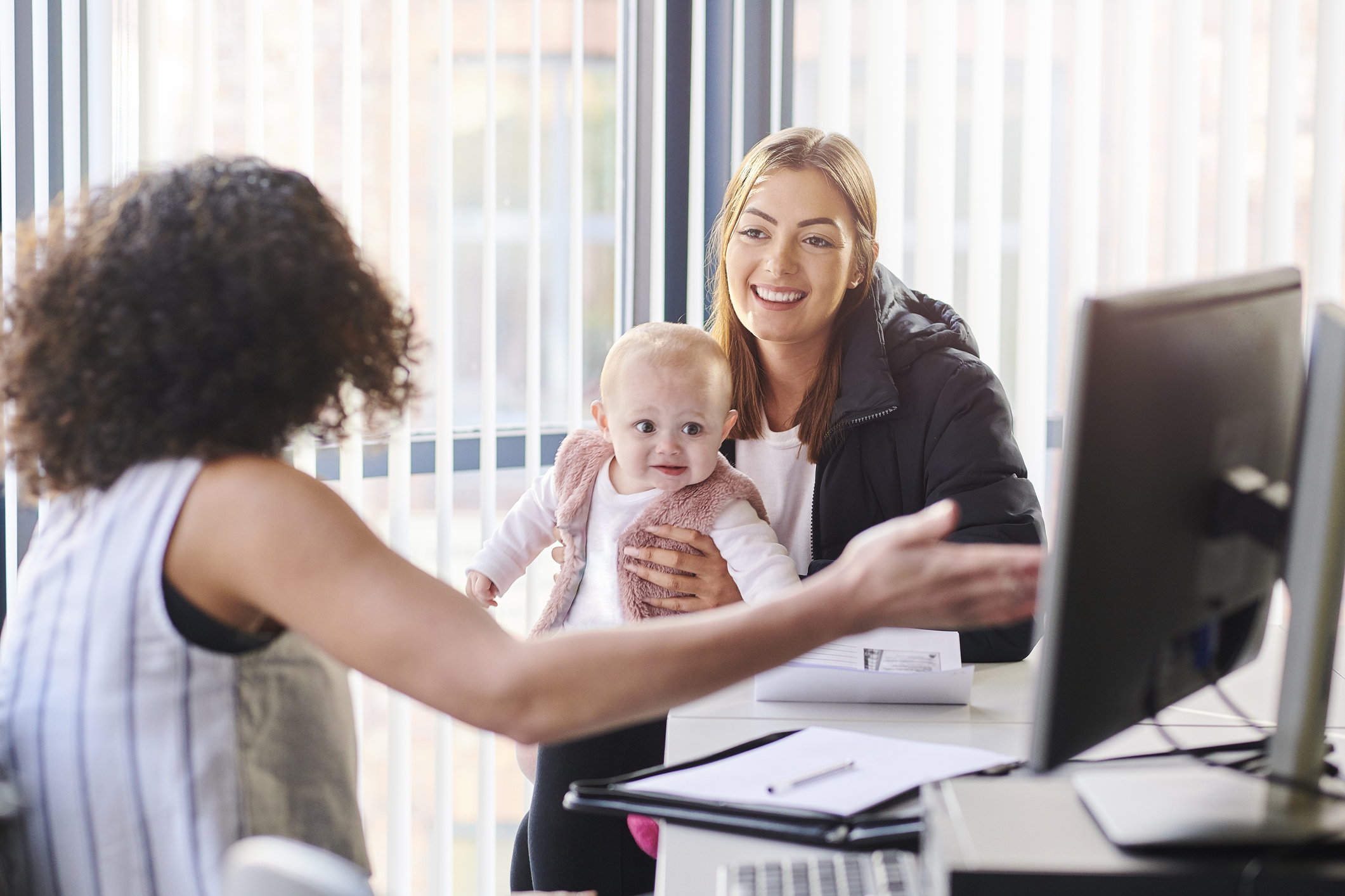 Bebedom Hauts De Seine Tout Savoir Sur Cette Allocation De Garde Pour Enfant Parents Fr
