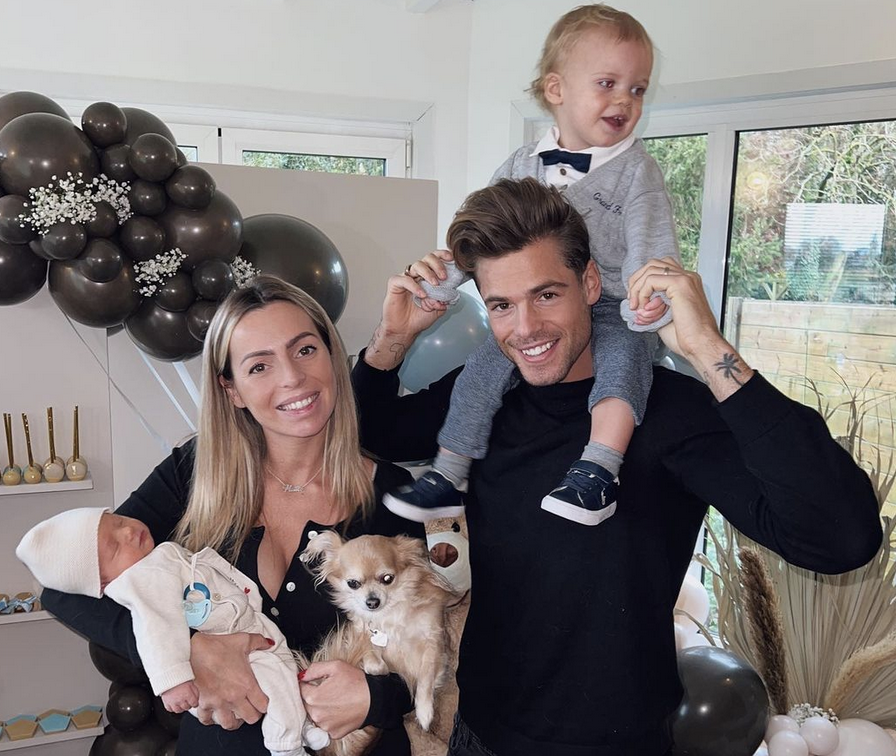 le fils d hillary vanderosieren s appelle matteo parents fr