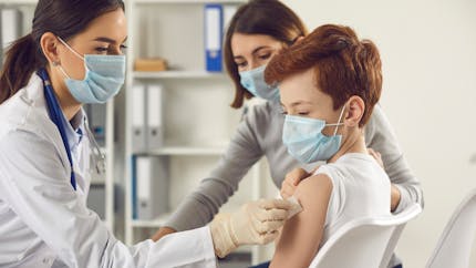 Covid-19 : ce que l’on sait sur le vaccin Pfizer pour les 5-11 ans