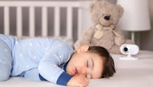 Horrifiés, des parents découvrent pourquoi leur bébé se réveille toutes les nuits à la même heure