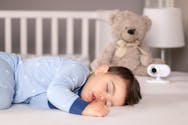 Horrifiés, des parents découvrent pourquoi leur bébé se réveille toutes les nuits à la même heure
