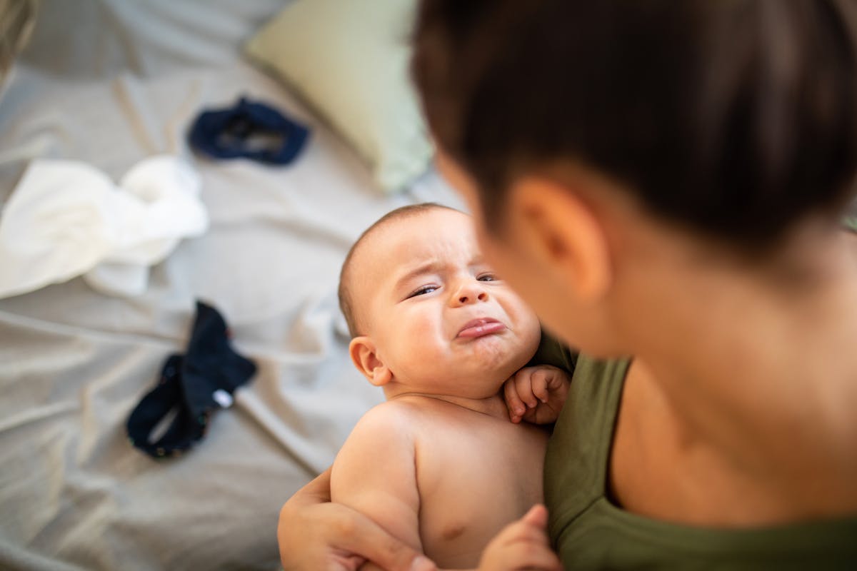 Symptômes, traitement… L’obstruction du canal lacrymal chez bébé Parents.fr
