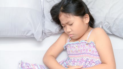 Occlusion intestinale chez l'enfant : causes, symptômes, traitements 