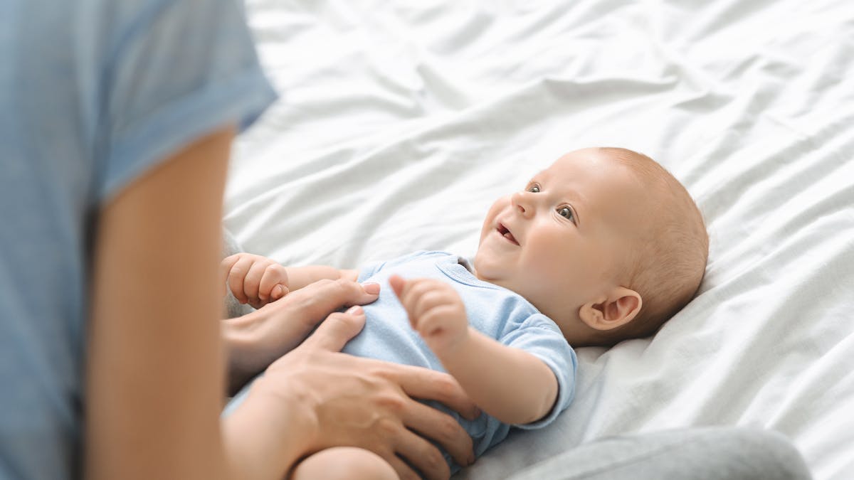 La Gastro Eclair Chez Bebe Symptomes Traitement Prevention Parents Fr La Gastro Eclair Chez Bebe Symptomes Traitement Prevention Parents Fr