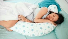 Peut-on dormir sur le dos quand on est enceinte ?