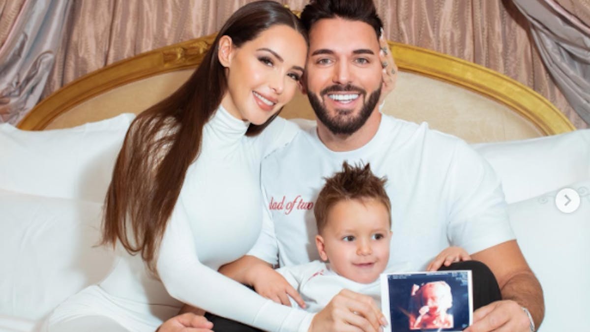 Nabilla Est Enceinte De Son Deuxieme Enfant Son Annonce En Photos Parents Fr Nabilla Est Enceinte De Son Deuxieme Enfant Son Annonce En Photos Parents Fr