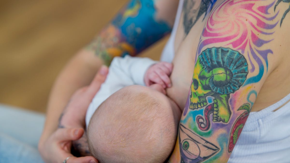 Tatouage Et Allaitement Risques Infections Le Tatouage Pendant L Allaitement C Est Une Bonne Idee Parents Fr Tatouage Et Allaitement Risques Infections Le Tatouage Pendant L Allaitement C Est Une Bonne Idee Parents Fr