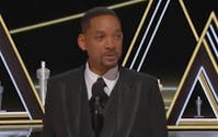 Stupeur aux Oscars 2022 ! Will Smith frappe Chris Rock puis s’excuse, en larmes…