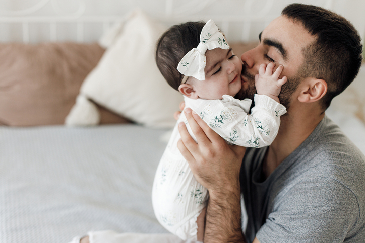 Prénom Breton Fille : 15 plus beaux prénoms bretons feminin | PARENTS.fr