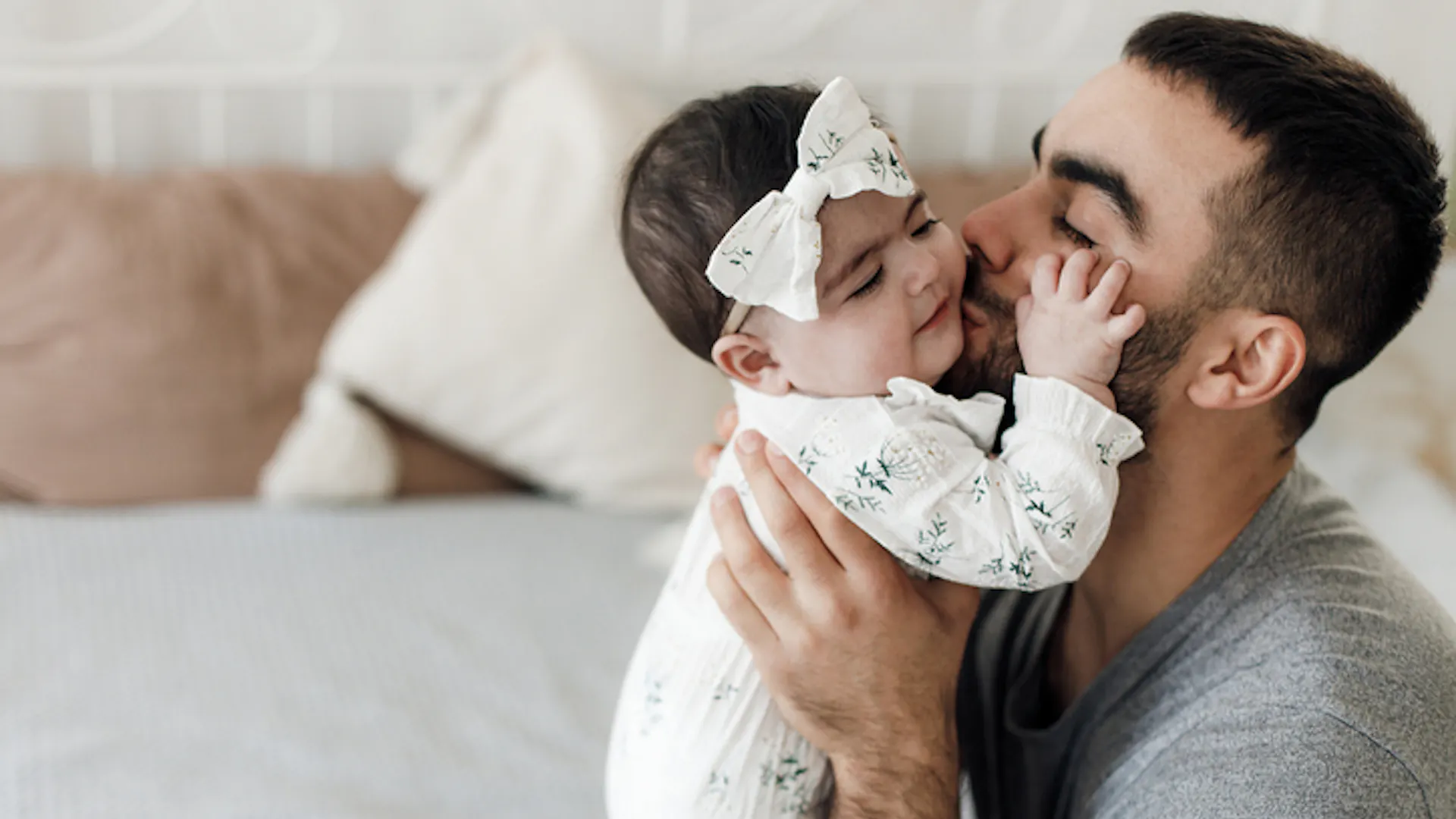 Prénom Breton Fille : 15 plus beaux prénoms bretons feminin | PARENTS.fr
