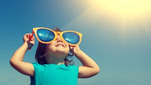 Lunettes de soleil pour enfants : que choisir ? 