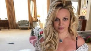 Britney Spears annonce avoir fait une fausse couche : « Nous avons perdu notre bébé miracle »