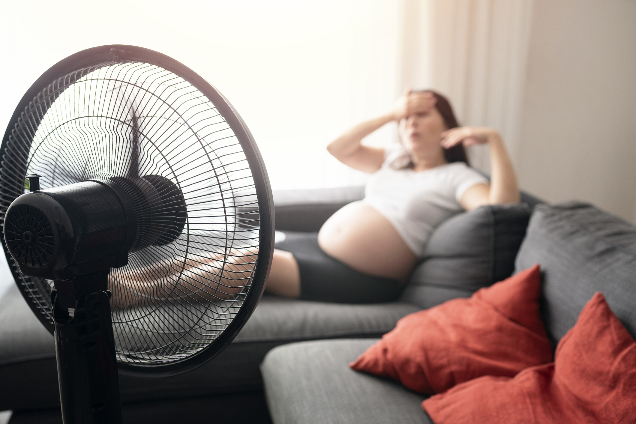 Canicule & Grossesse : Comment Surmonter La Chaleur Quand On Est Enceinte |  Parents.fr