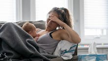 Une jeune maman raconte comment elle envie le retour à "une vie normale" de son mari après l'arrivée du bébé