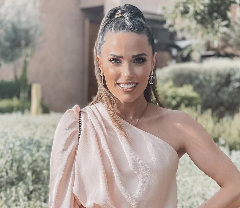 Grossesse : Capucine Anav souffre d'insomnies | PARENTS.fr