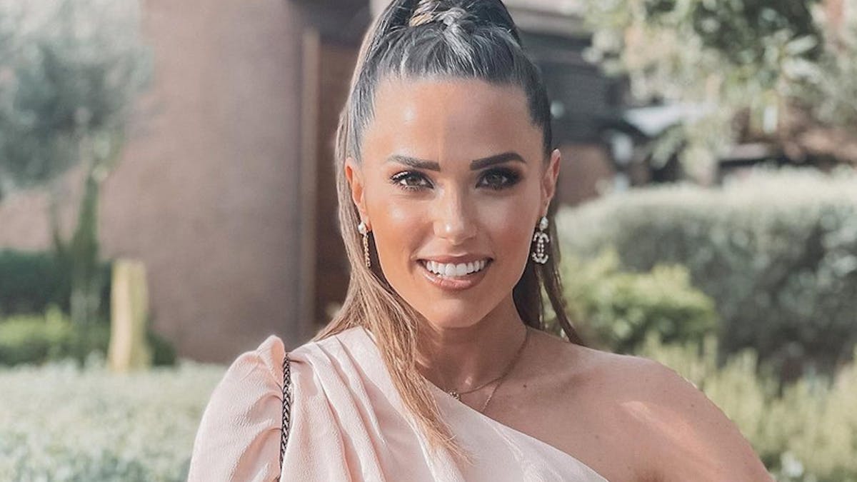 Grossesse : Capucine Anav souffre d'insomnies | PARENTS.fr