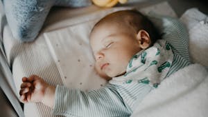 Comment et à quelle heure doit-on coucher bébé ?