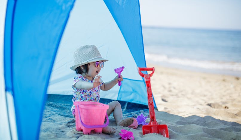Bien choisir sa tente de plage pour bébé