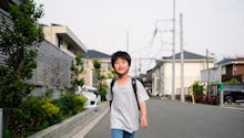 Les enfants japonais ne marchent pas comme les autres enfants, pourquoi ?