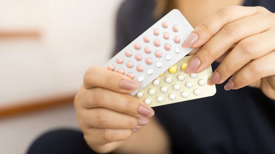 Contraception : comment gérer un changement de pilule ? | PARENTS.fr