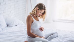 Quand apparaissent les premiers signes de grossesse ?