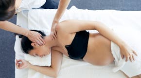 Massage prénatal : comment soulager la femme enceinte ? 