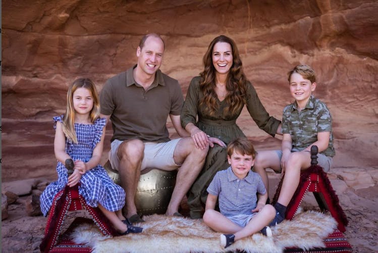 Kate Middleton, son époux et ses trois enfants.