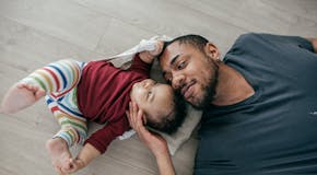 Congé paternité : il réduit le risque de dépression post-partum... chez les pères !