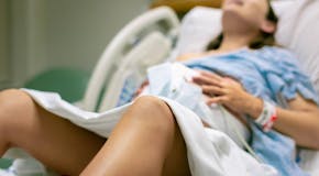 Expression abdominale : quelle est cette pratique interdite durant l’accouchement ?