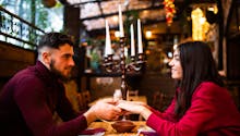 Saint-Valentin : quelles sont les habitudes alimentaires des couples français ?