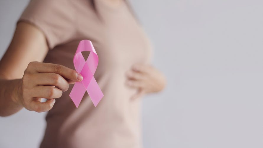 Cancer du sein : ce qu'il faut savoir | PARENTS.fr